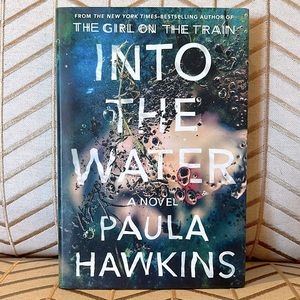 Novel by Paula Hawkins, Into the Water